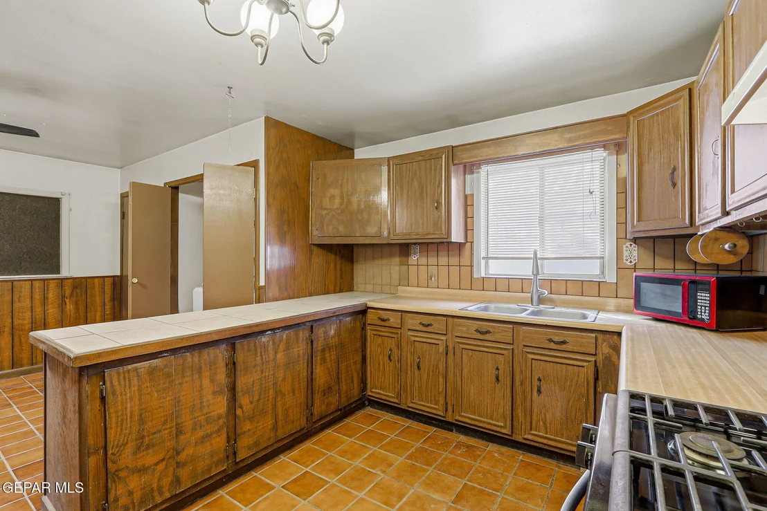 Photo of 762 DELHI Drive