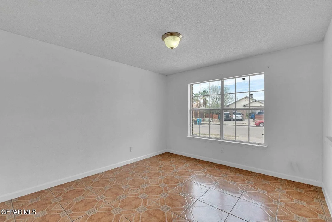 Photo of 1082 Mill Valley Road