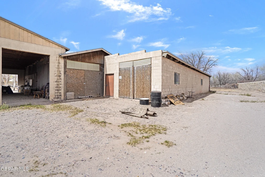 Photo of 8445 ROSEWAY Drive