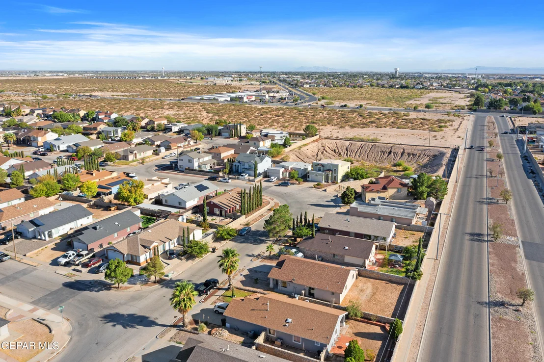 Photo of 693 DESERT SAGE Drive