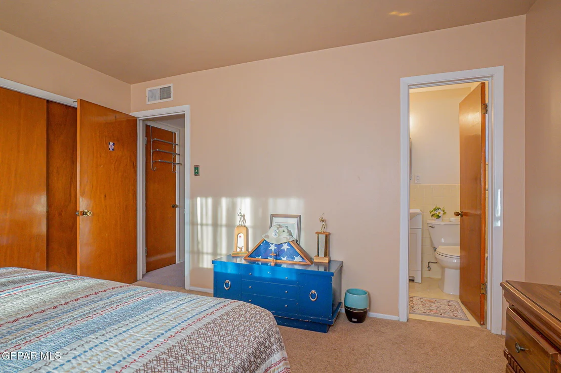Photo of 6049 ISABELLA Drive