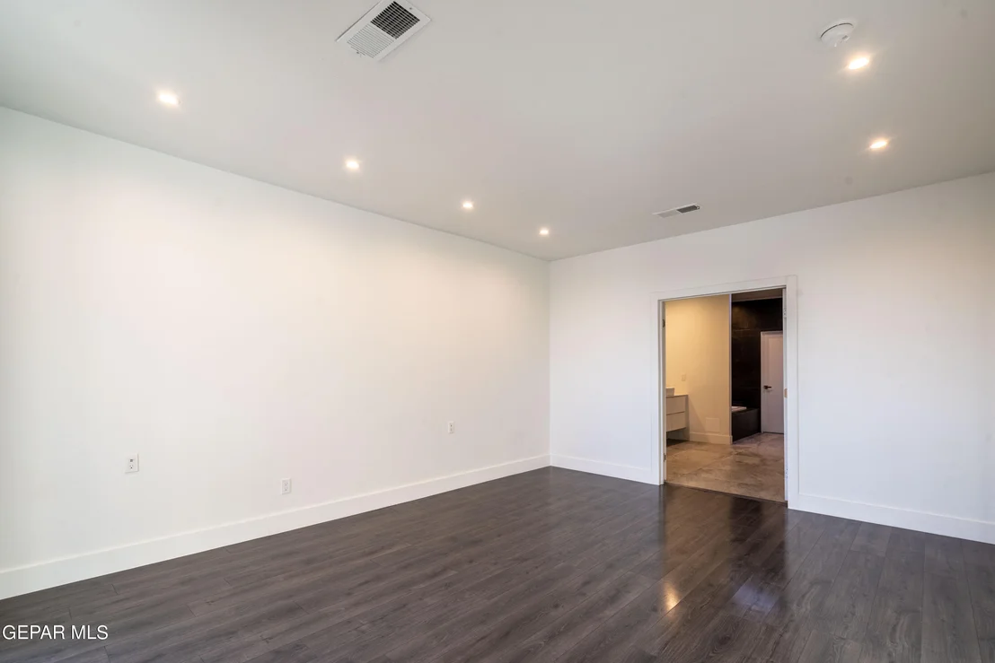 Photo of 1029 Calle Parque Drive