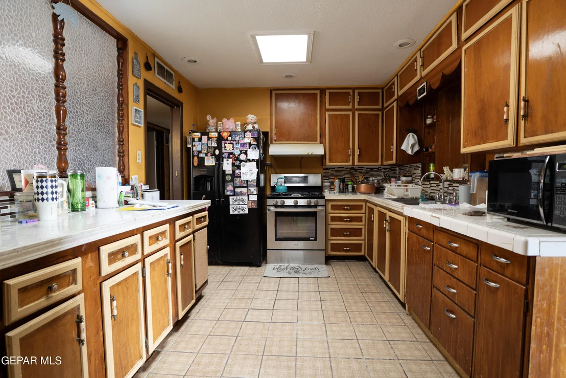 Photo of 8144 BURNHAM Road