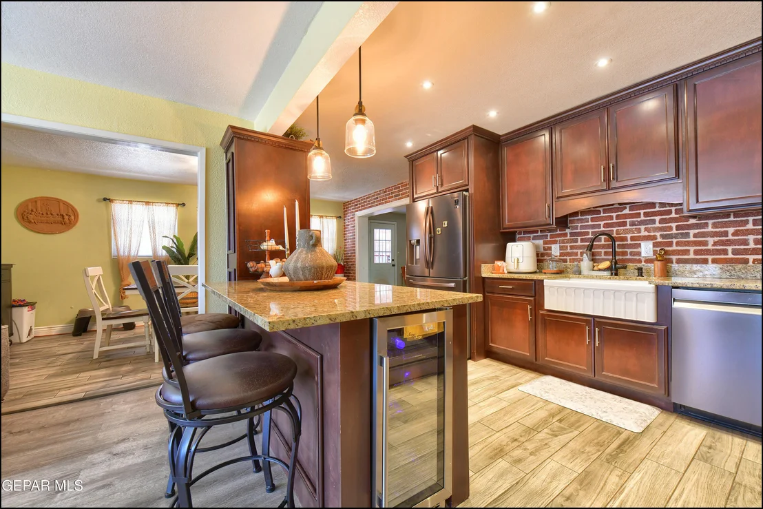 Photo of 5221 CAPISTRANO Drive