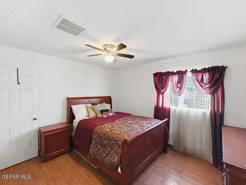 Photo of 445 Suzi Way