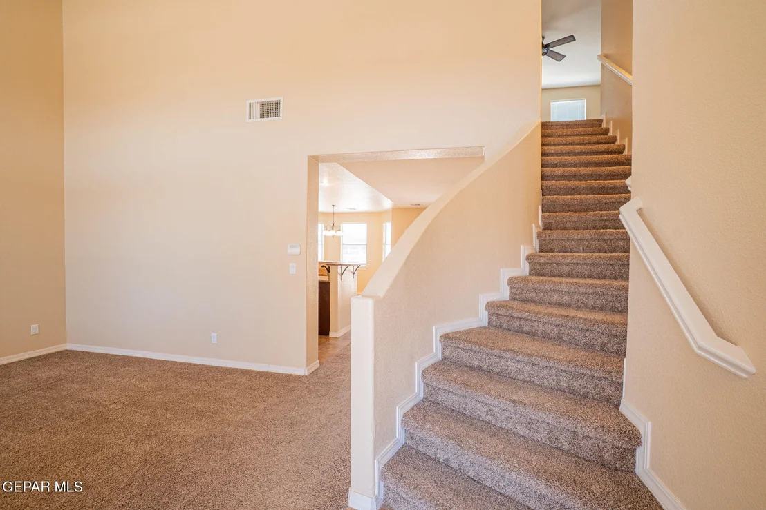 Photo of 3049 LOOKOUT POINT Drive