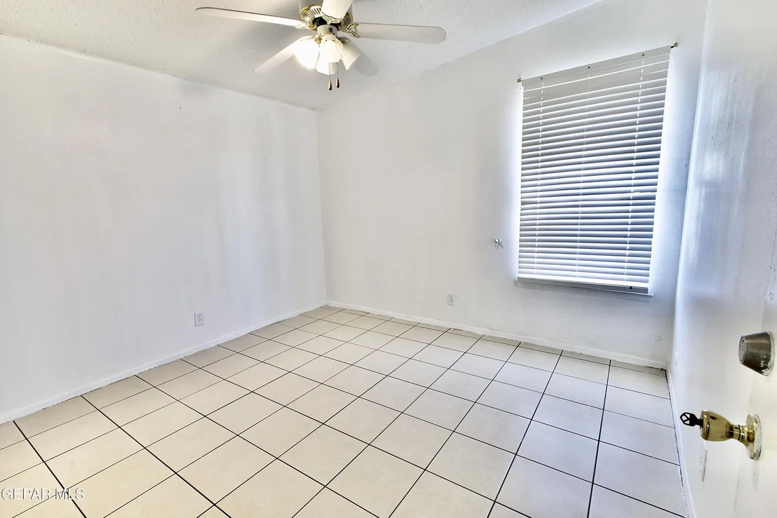 Photo of 816 MONCLOVA Lane