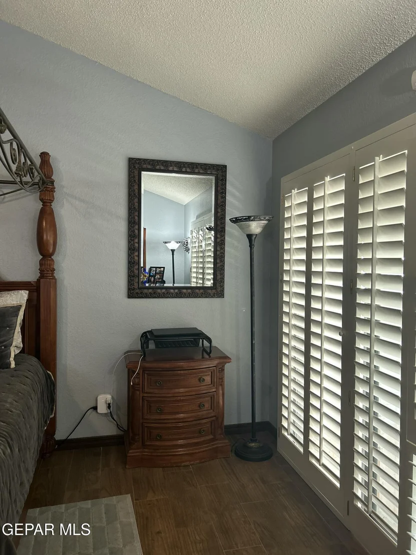 Photo of 804 LAKESHORE Drive