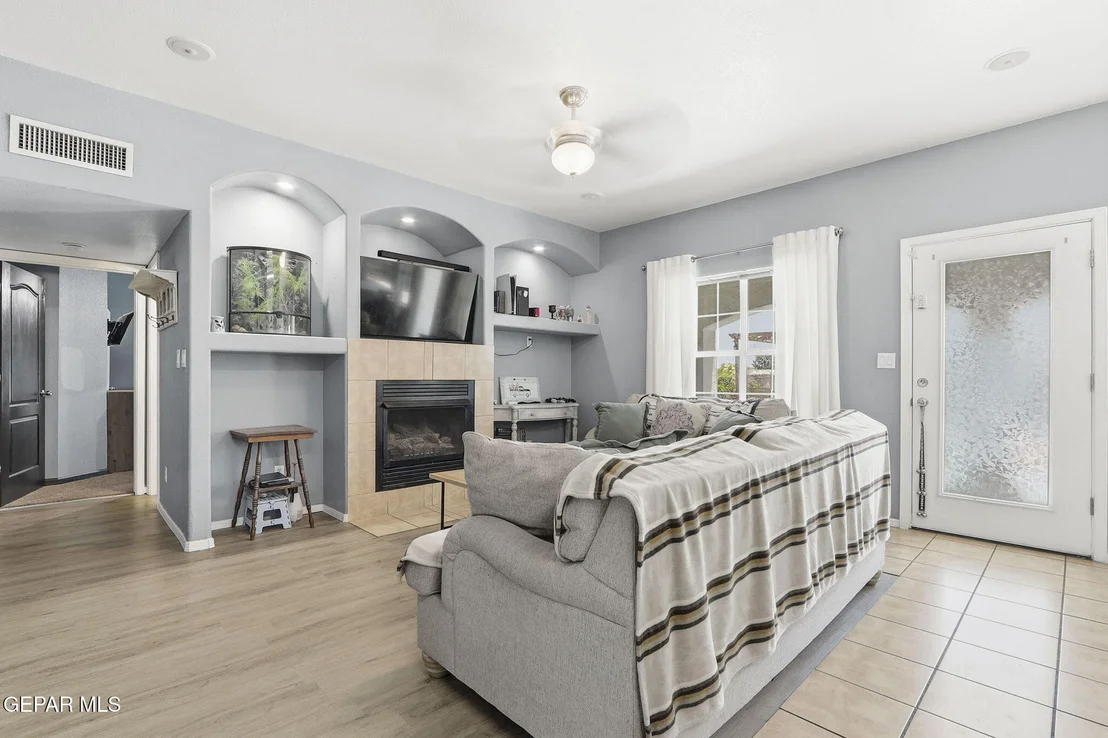 Photo of 12720 SETTING SUN Drive