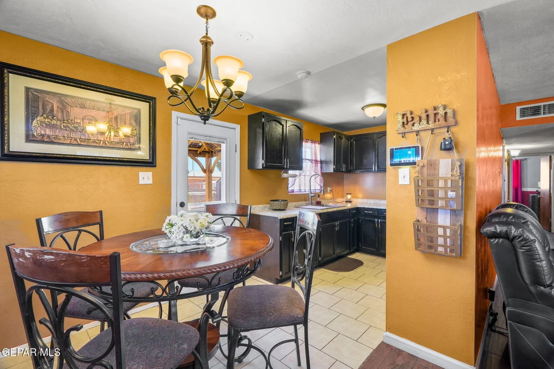 Photo of 10368 Preston Drive