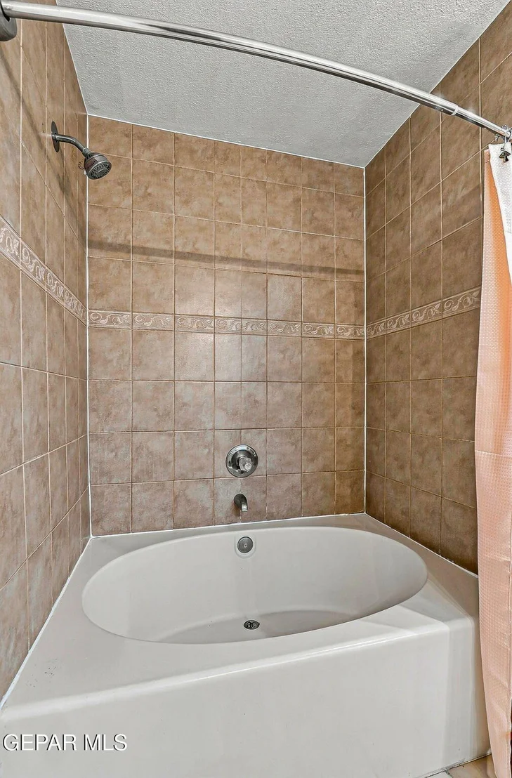 Photo of 912 TOTONACA Lane