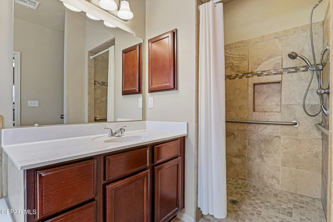 Photo of 11052 RAY MENA Lane