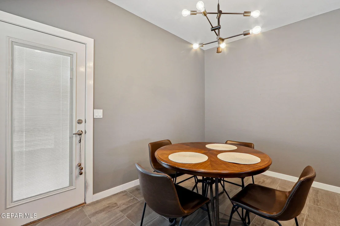 Photo of 440 BEECH TREE Drive