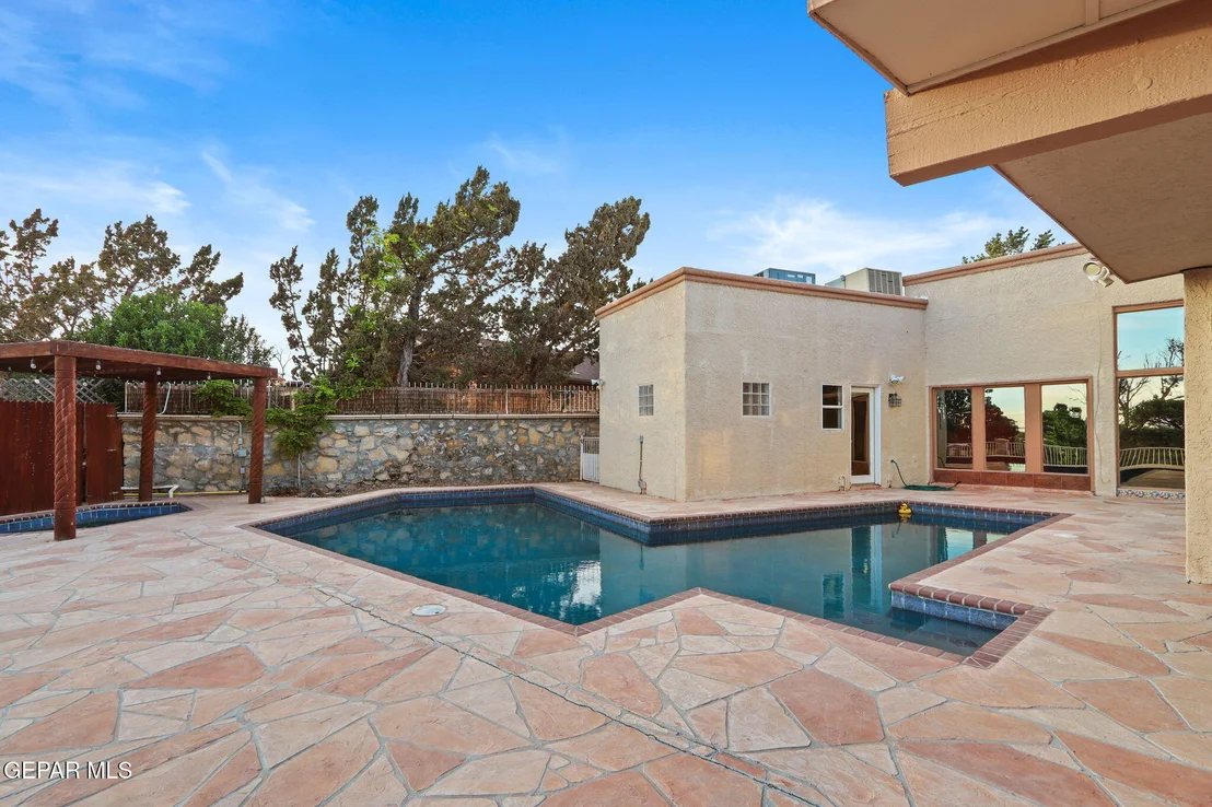 Photo of 11157 LEO COLLINS Drive