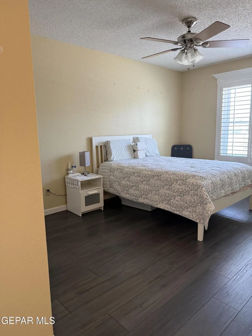 Photo of 3149 EDGEROCK Drive