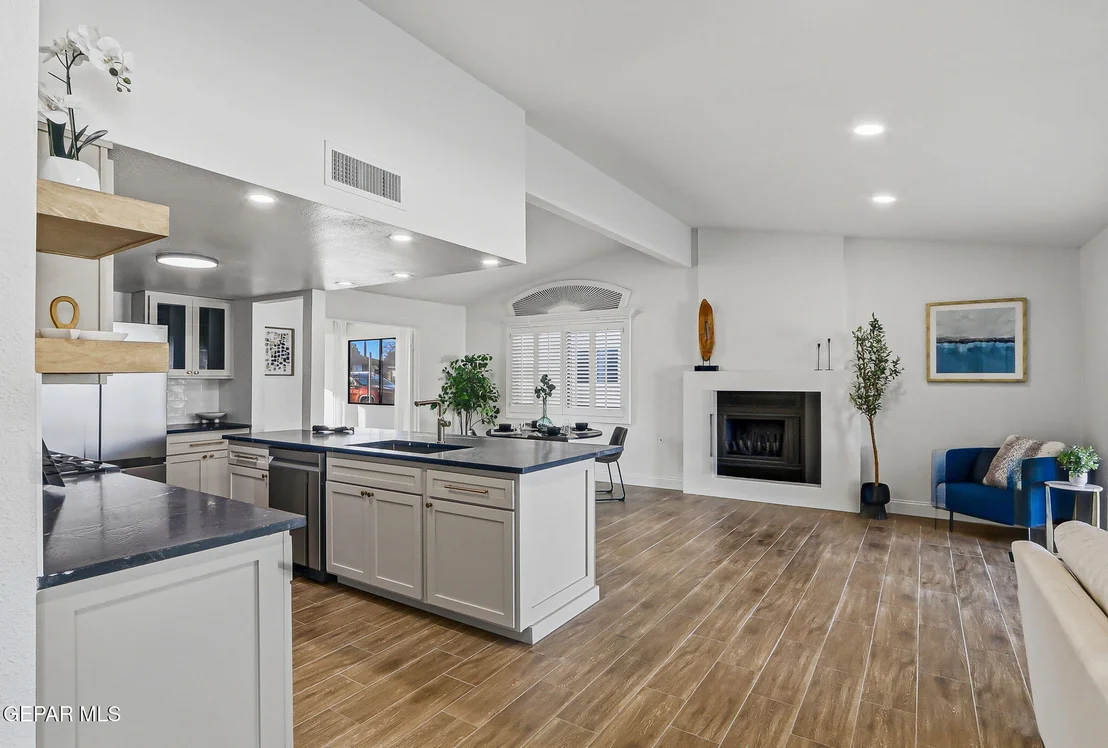 Photo of 2348 SEA SIDE Drive