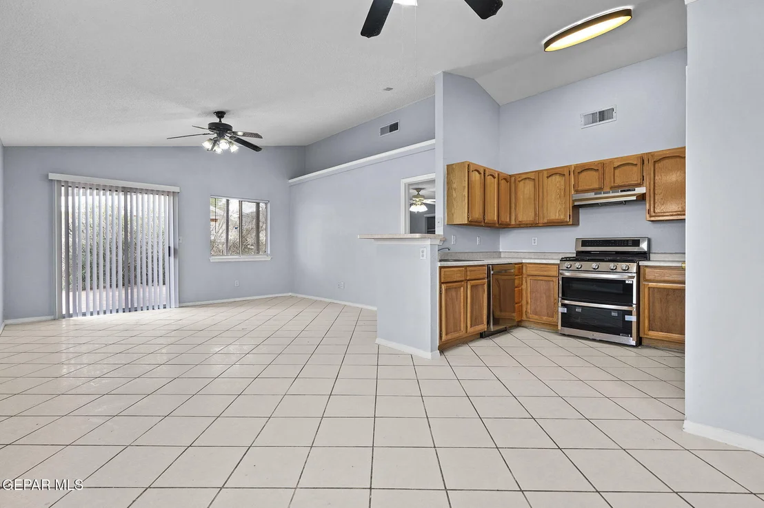 Photo of 11609 BELL TOWER Drive
