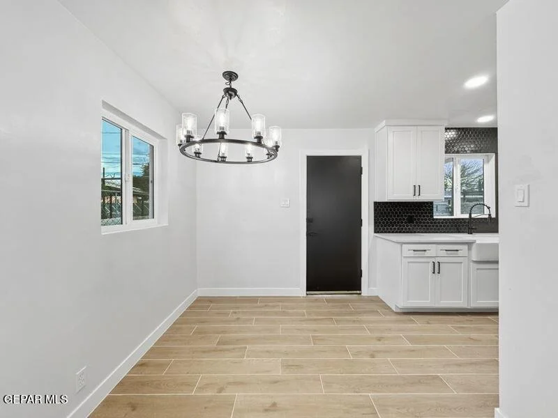 Photo of 5117 PEACOCK Lane