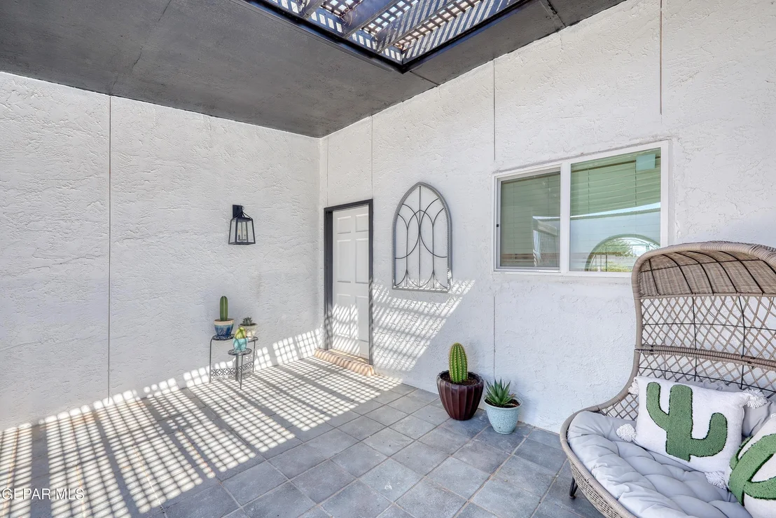 Photo of 2320 SEA SIDE Drive