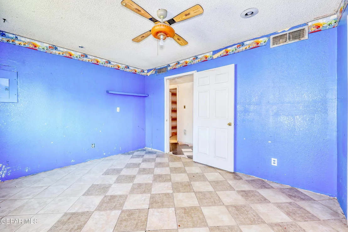 Photo of 7421 MINDORO Place