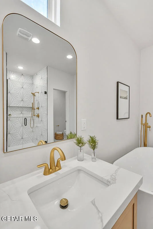 Photo of 909 Bilton Place