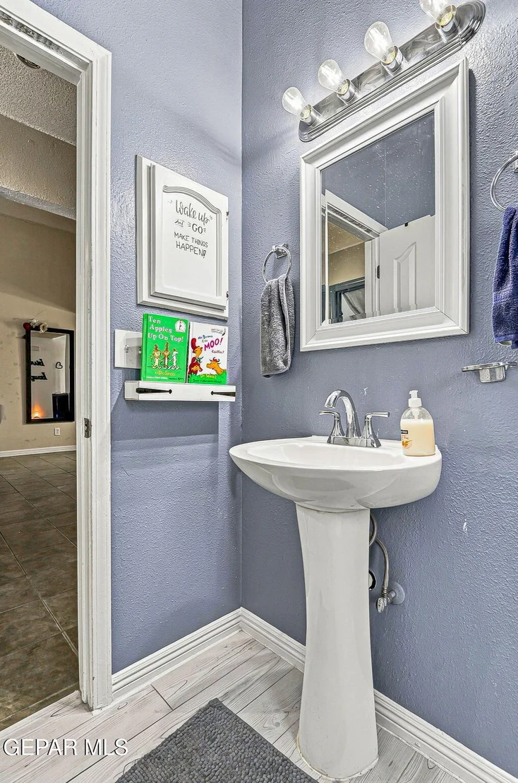 Photo of 835 SUN CITY PARK Court