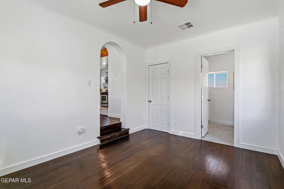 Photo of 228 WOOLDRIDGE Drive