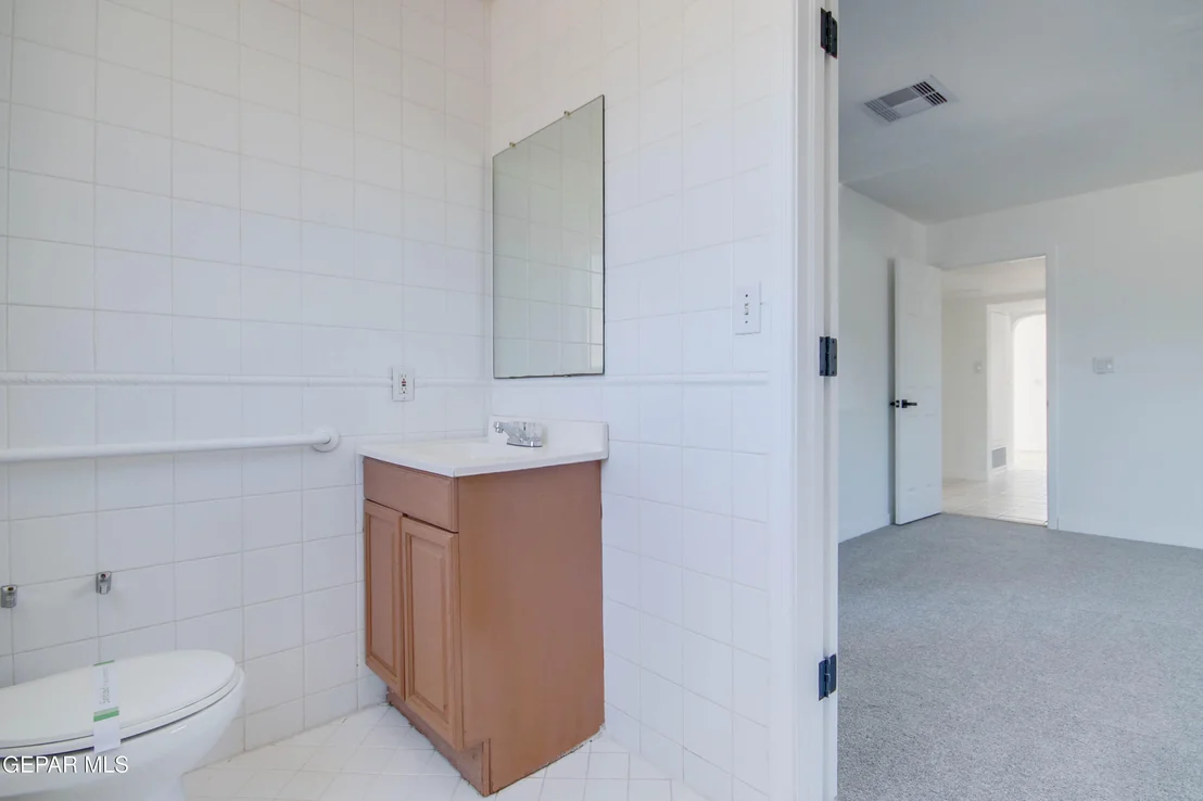 Photo of 8165 JOSEPHINE Circle