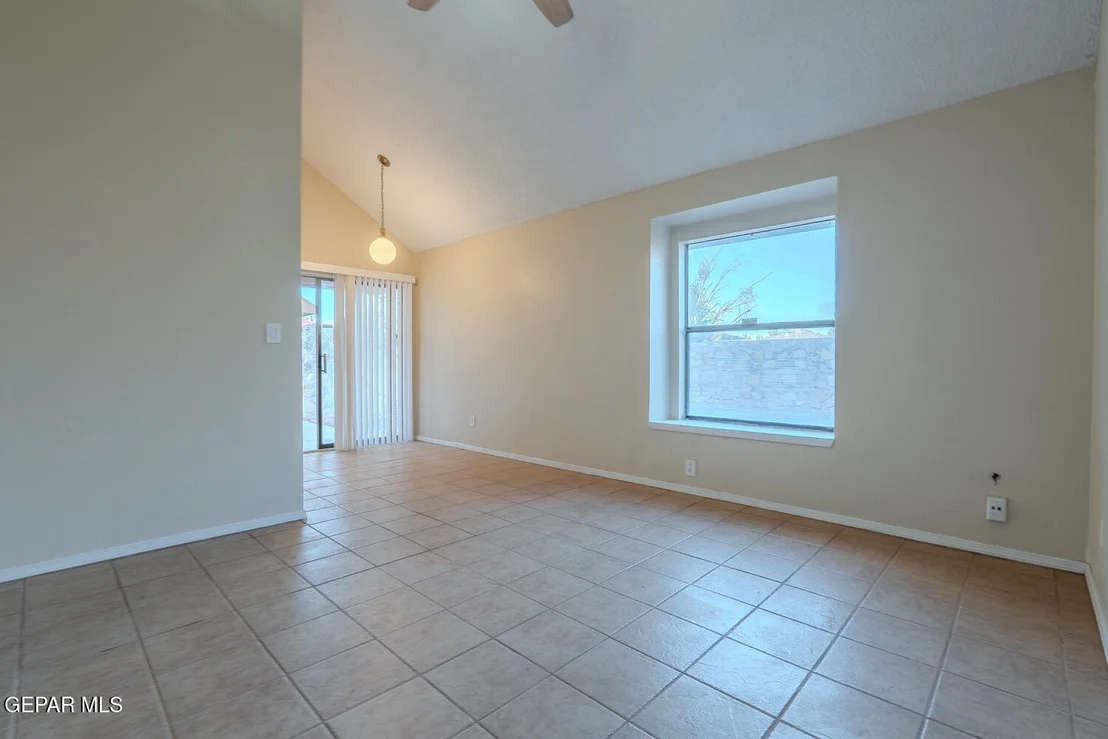 Photo of 1994 DANA BREE Drive