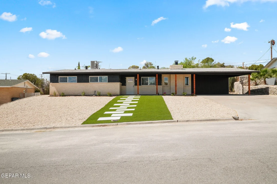 Photo of 4318 Larchmont Drive