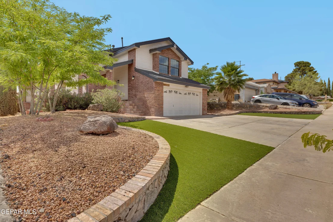 Photo of 1305 JAMES KELLEY Drive