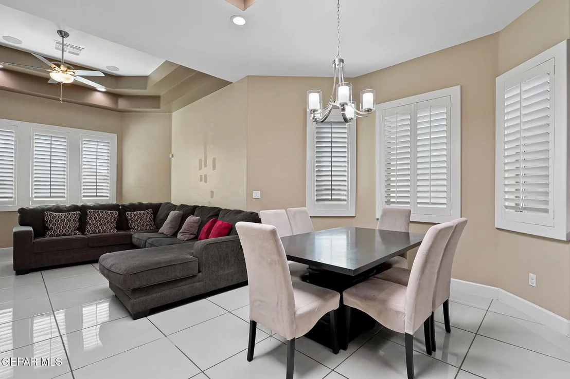 Photo of 917 Clapham Street