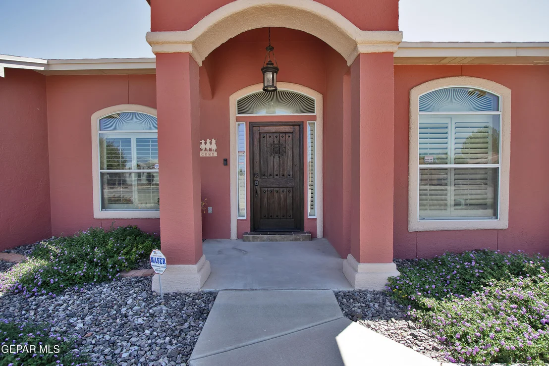 Photo of 920 TYLER SETH Avenue