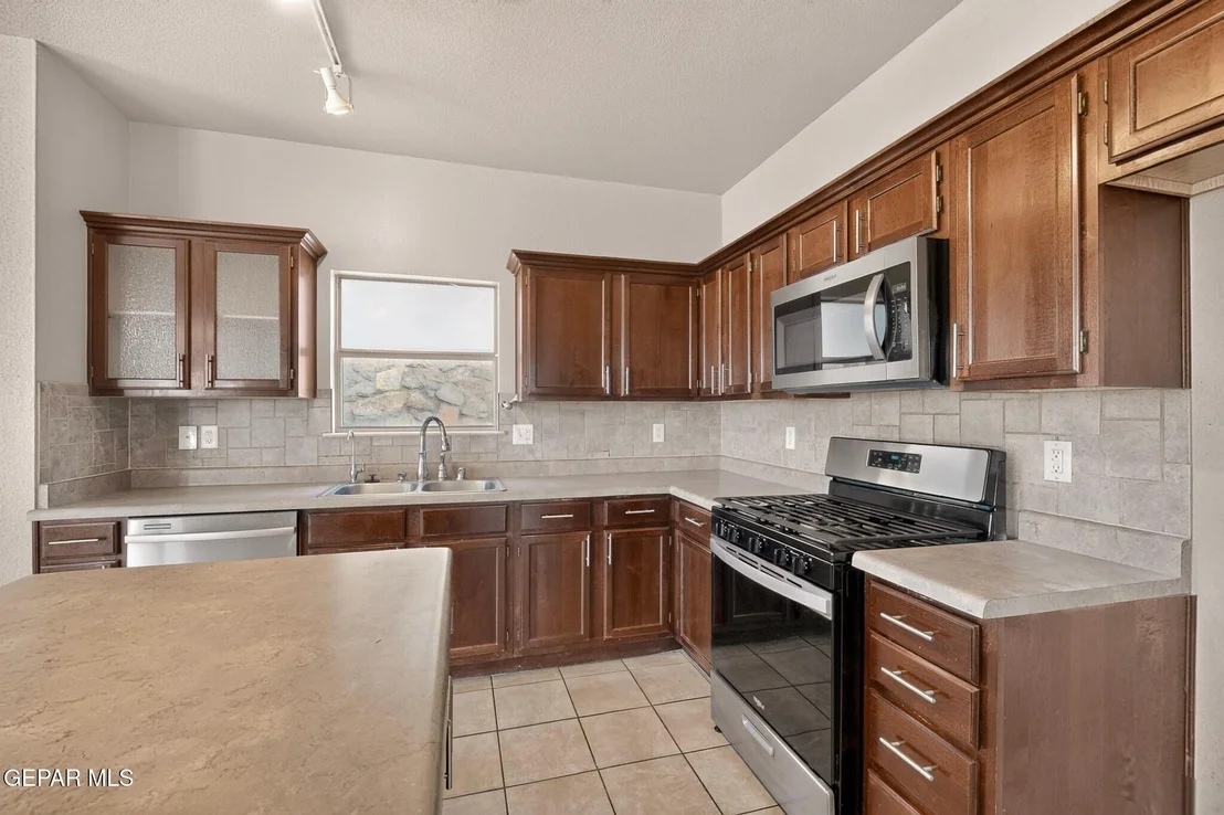Photo of 6633 Cabana Del Sol Drive