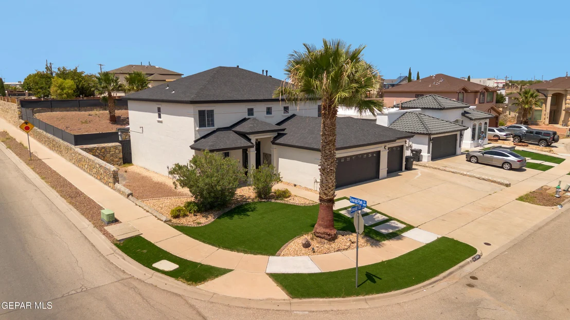 Photo of 13401 EMERALD TIDE Way