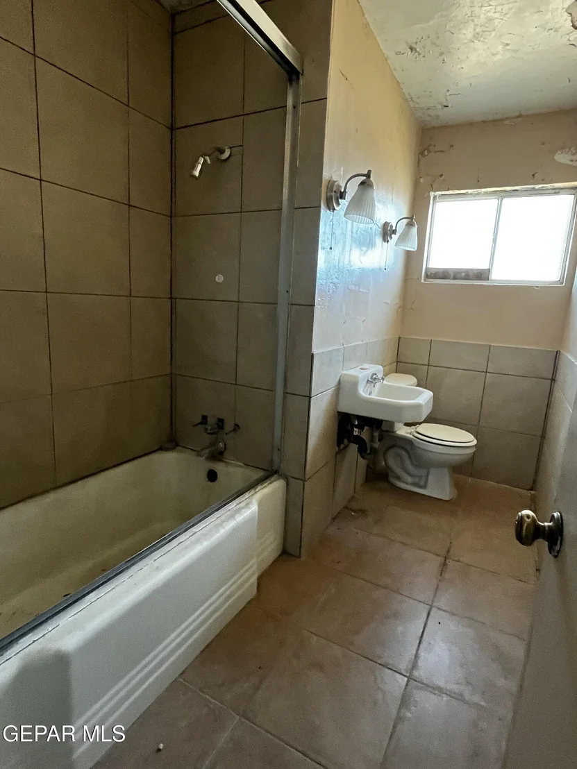 Photo of 4733 Guadalupe Drive