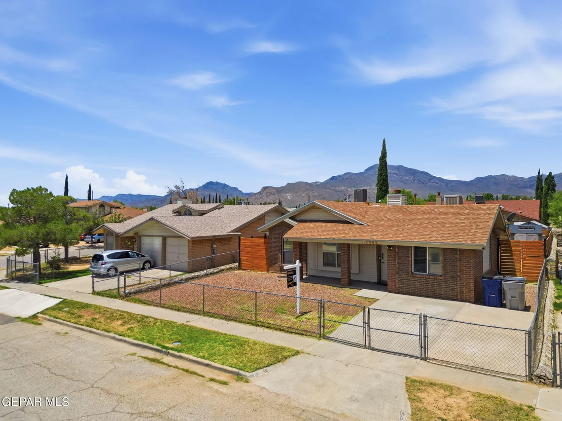 Photo of 10905 DIZZY DEAN Place
