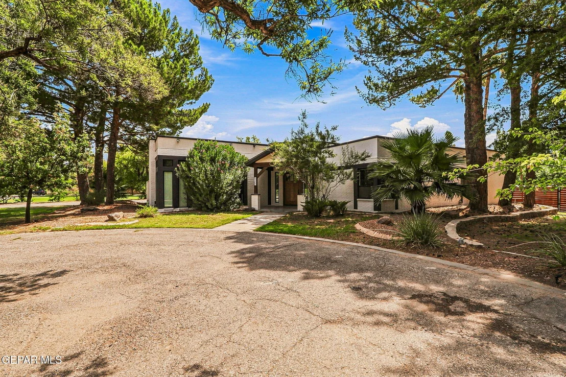 Photo of 5100 YUCCA Place
