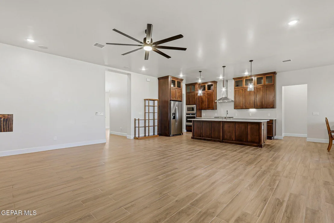 Photo of 12329 SUGDEN Road