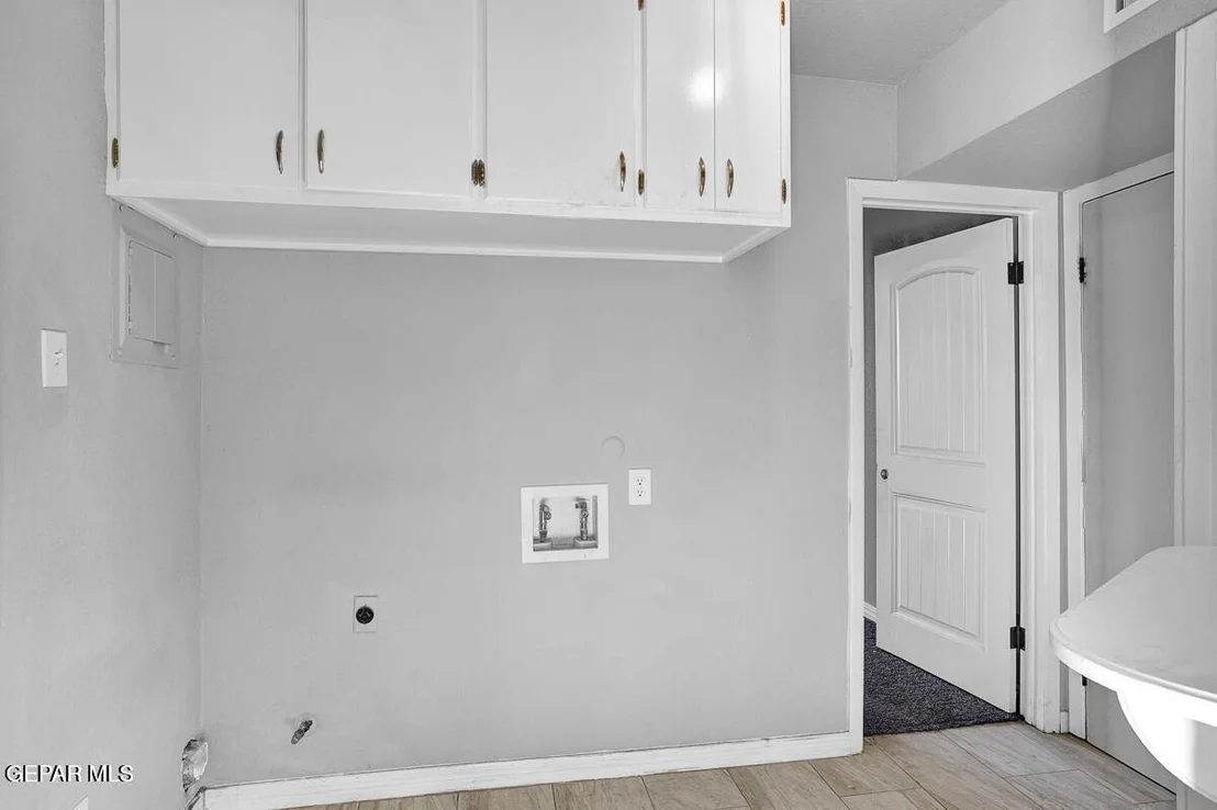 Photo of 3709 ROSLYN Drive