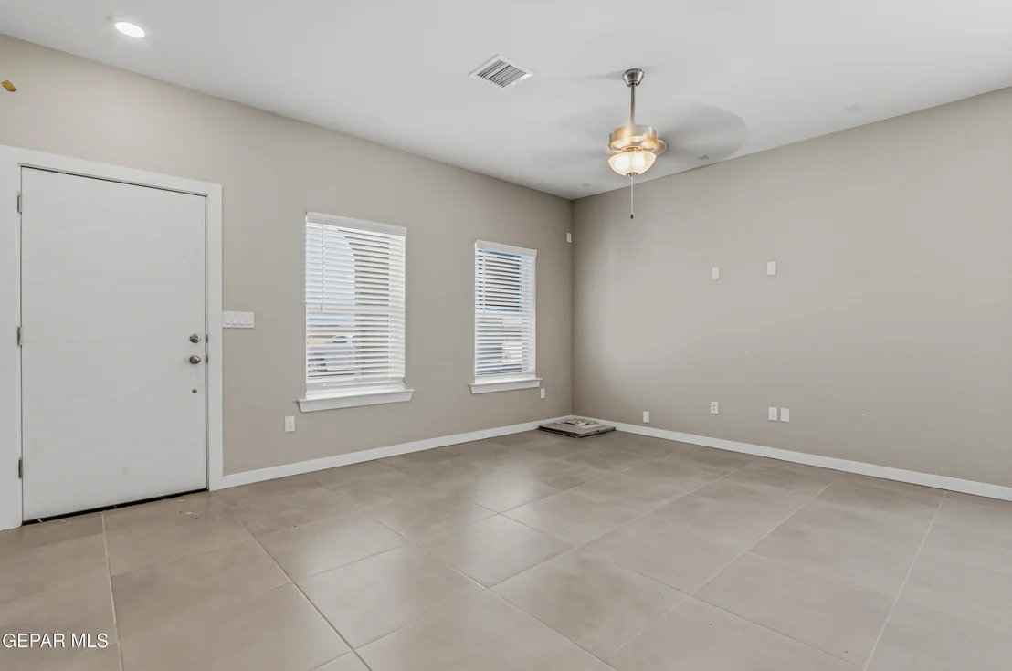 Photo of 3768 Model Lane