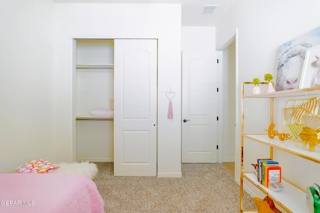 Photo of 13485 Emerald High Street