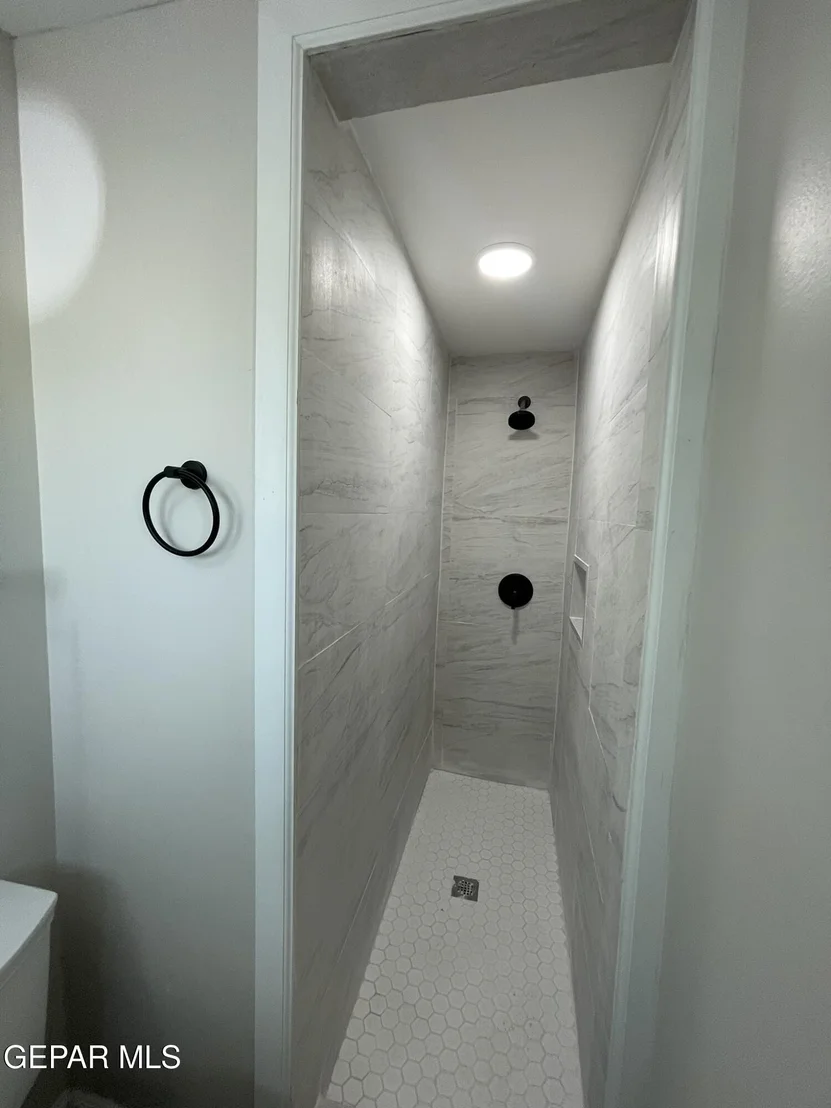 Photo of 8910 Strand Lane