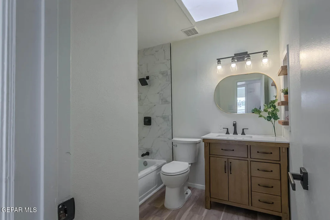 Photo of 2820 BEACHCOMBER Drive
