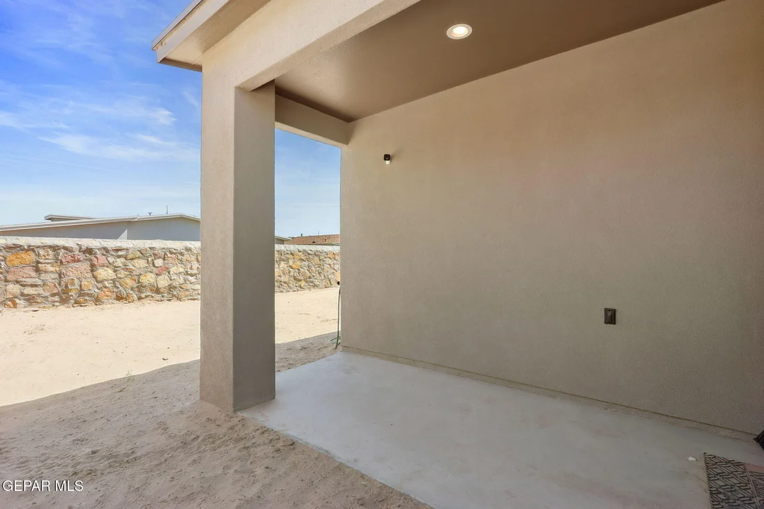 Photo of 440 BEECH TREE Drive