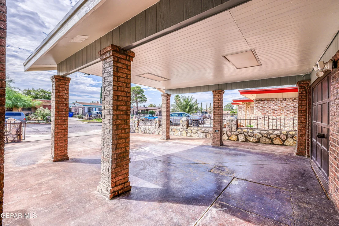 Photo of 11387 BEACH FRONT Drive