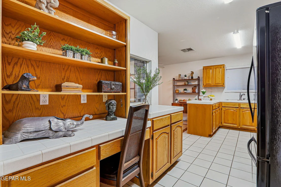 Photo of 7616 DIANJOU Drive