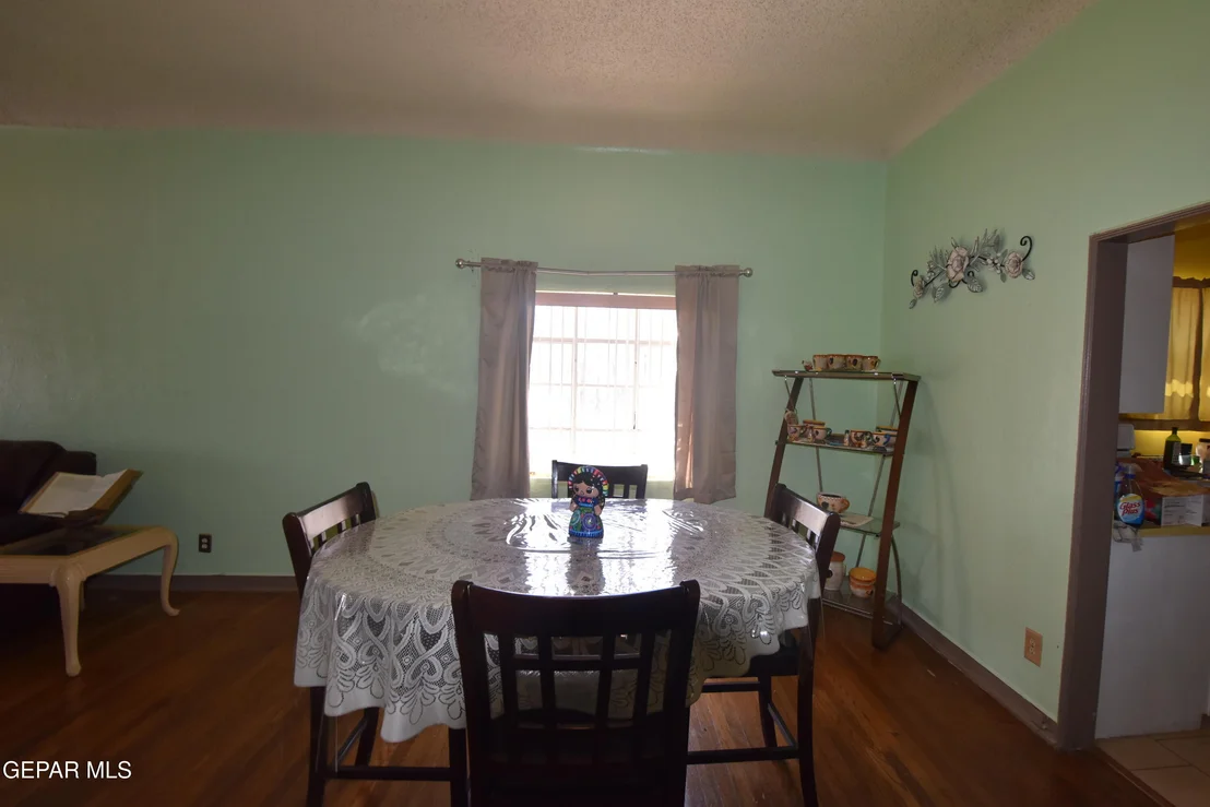 Photo of 1113 N Octavia Street
