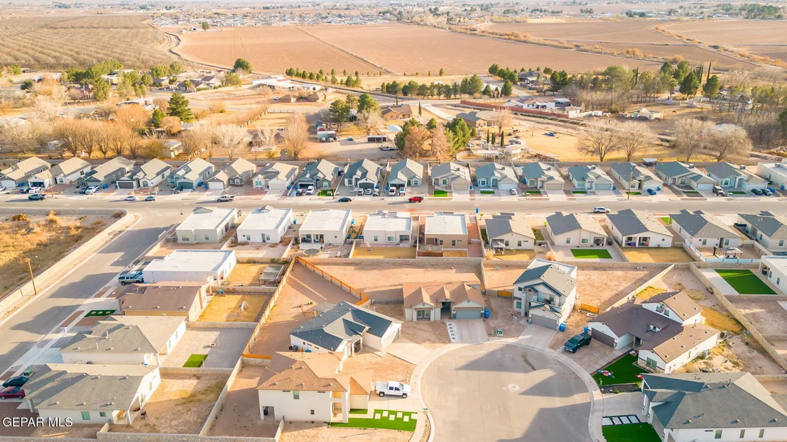 Photo of 356 PLATEAU Drive