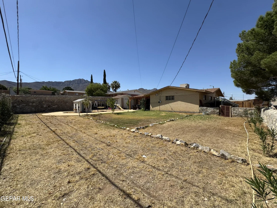 Photo of 3614 TITANIC Avenue
